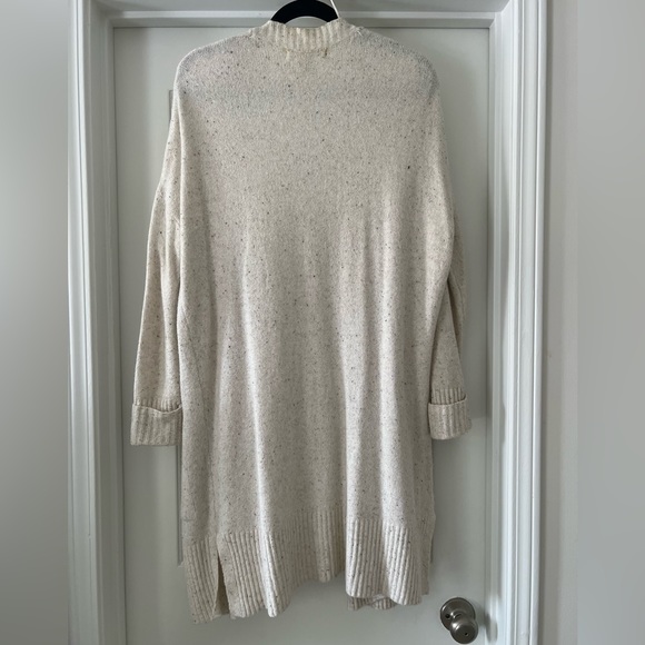 Open front mid-length cardigan w/ pockets - Picture 2 of 3